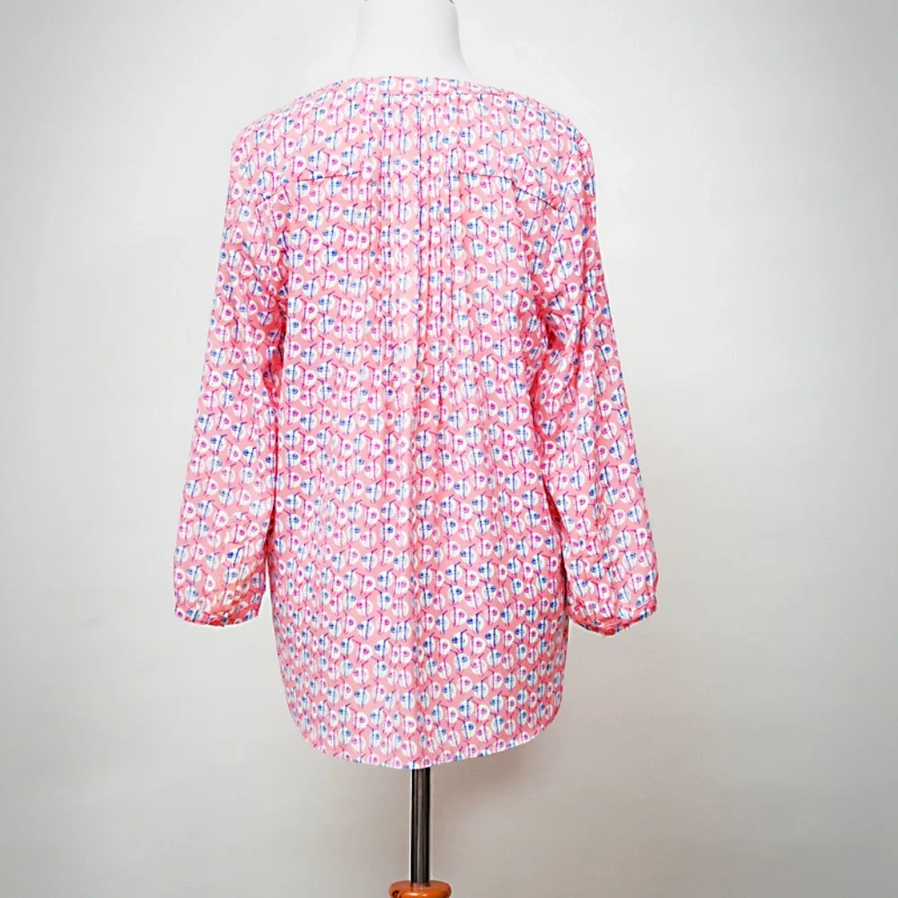 Cute pink patterned work top! - Picture 4 of 4